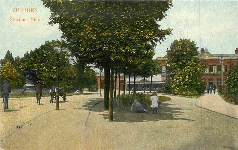 Zutphen Stationsplein