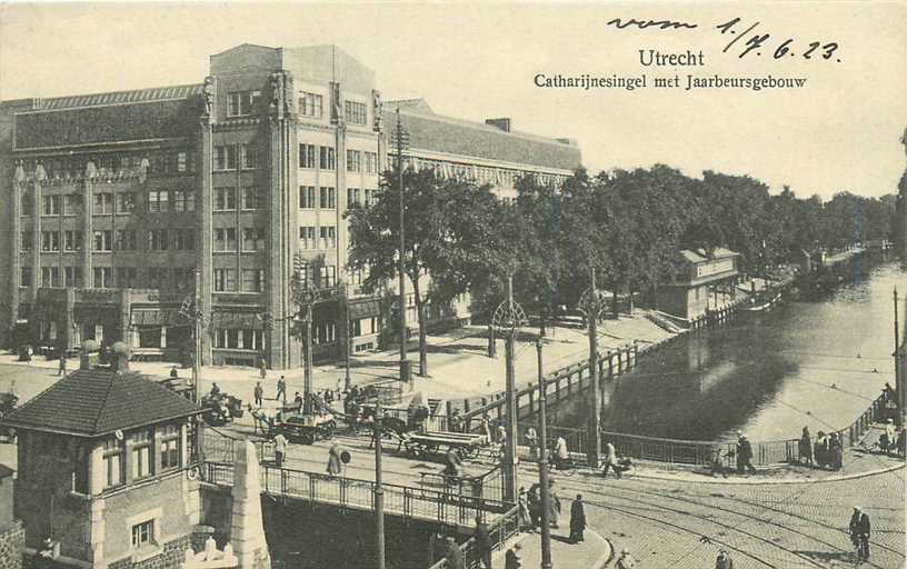 Utrecht Catharijnesingel met Jaarbeursge