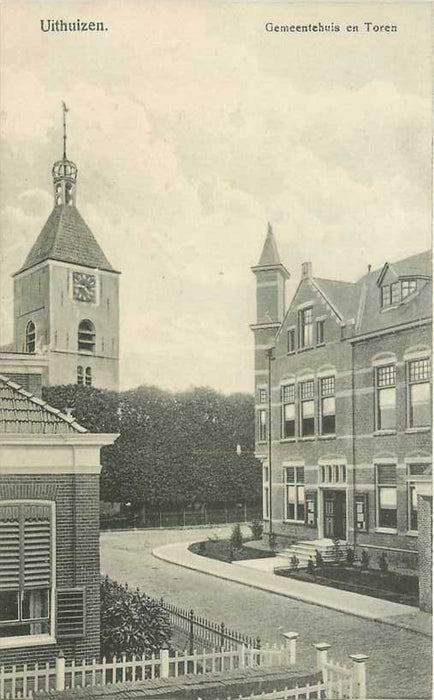 Uithuizen Gemeentehuis