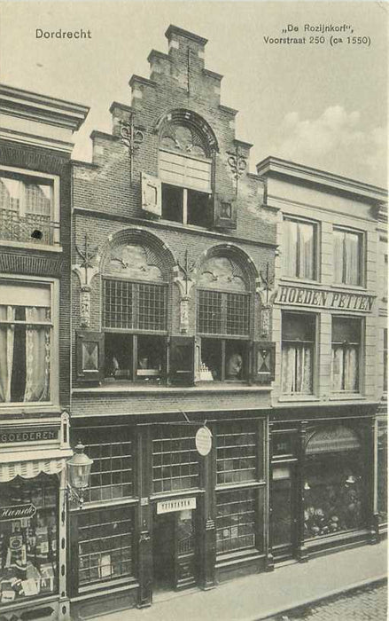 Dordrecht De Rozijnkorf Voorstraat 250