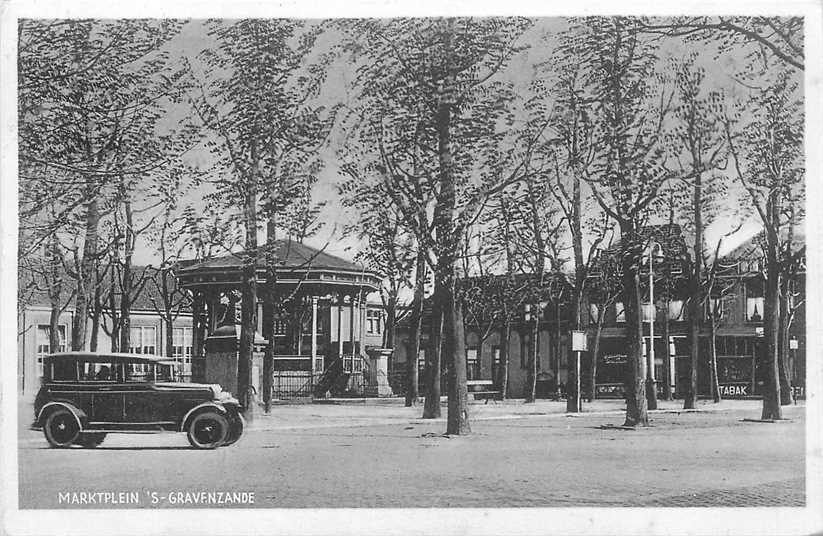 s Graveland  Marktplein