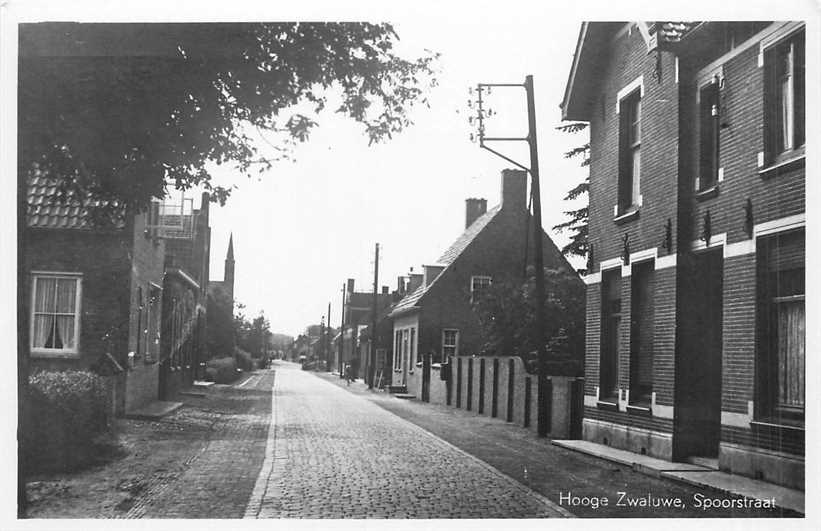 Hooge Zwaluwe  Spoorstraat