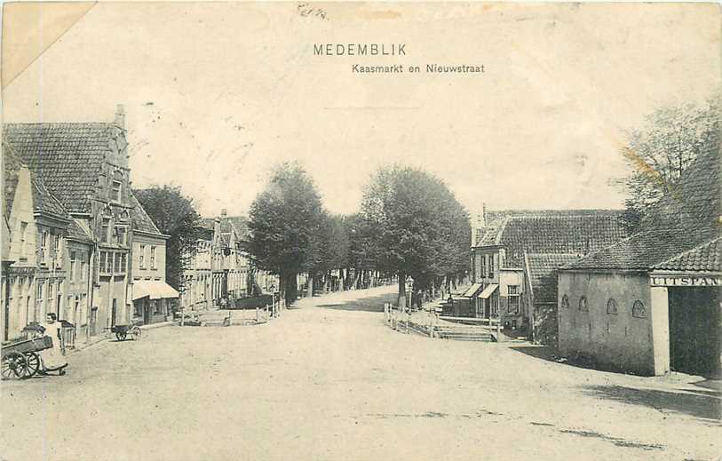 Medemblik Kaasmarkt en Nieuwstraat