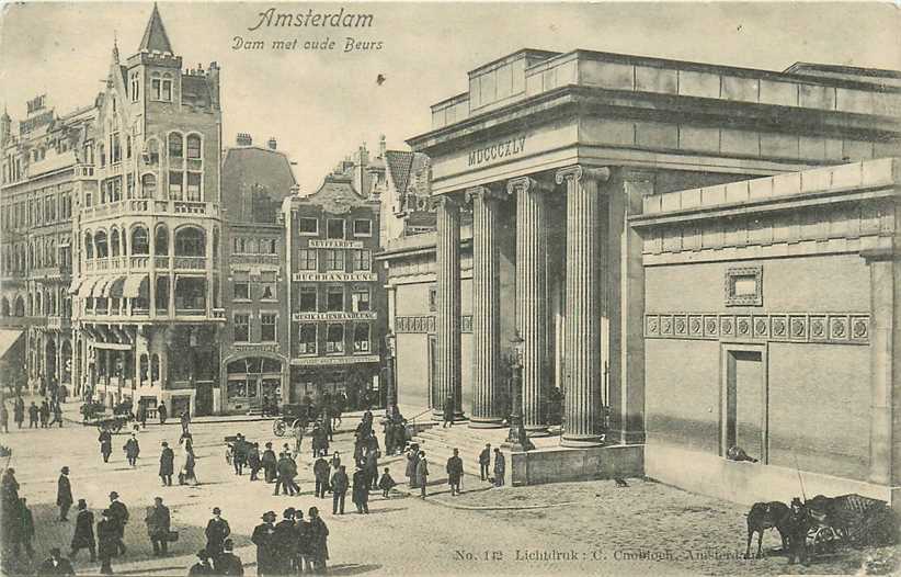 Amsterdam Dam met Oude Beurs