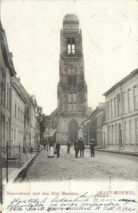 Zaltbommel Nieuwstraat met Sint Maarten