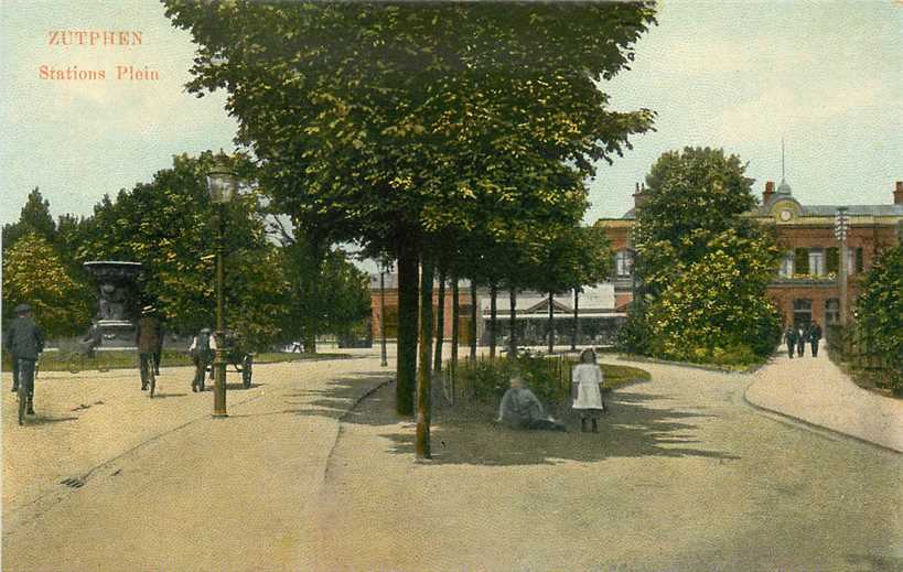 Zutphen Stationsplein