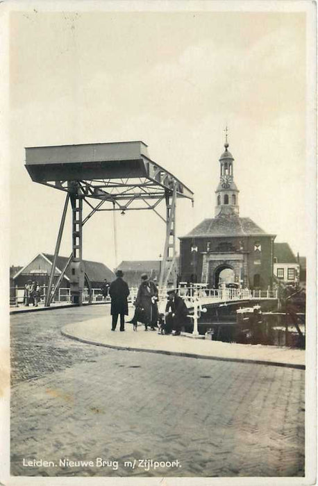 Leiden Nieuwe Brug met Zijlpoort