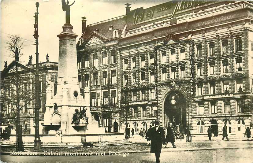 Rotterdam Caland Monument met Passage