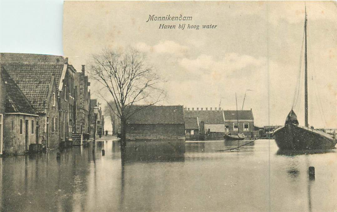 Monnikendam Haven bij hoog water