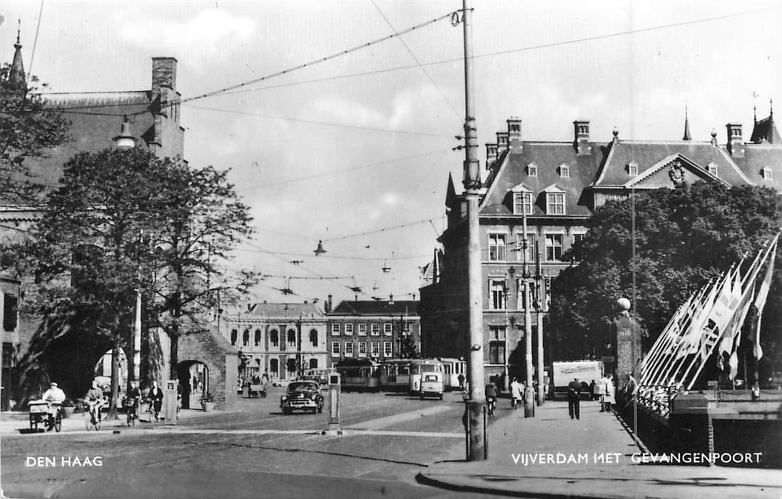 Den Haag Vijverdam met Gevangenpoort