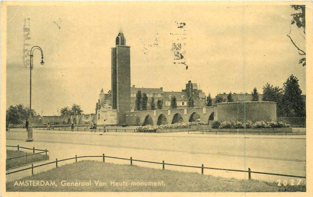 Amsterdam Generaal Van Heutz-monument