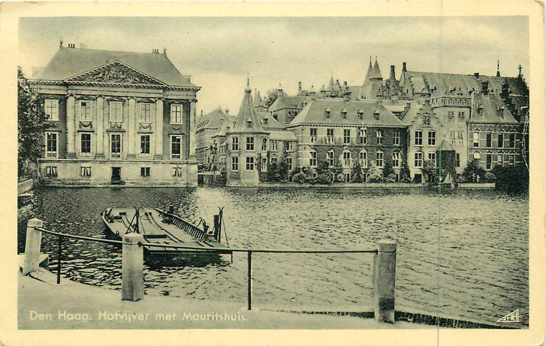 Den Haag Hofvijver met Mauritshuis