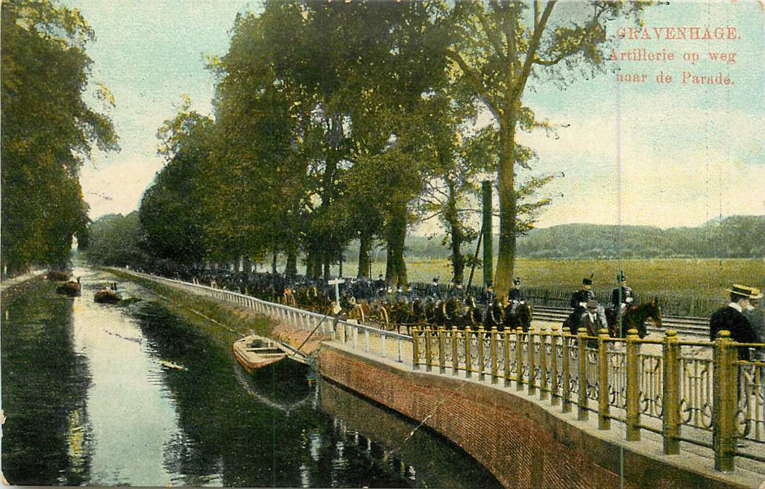 s Gravenhage Artillerie op de weg naar de Parade