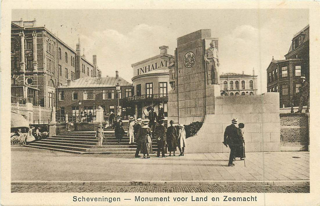 Scheveningen Monument voor Land en Zeemacht
