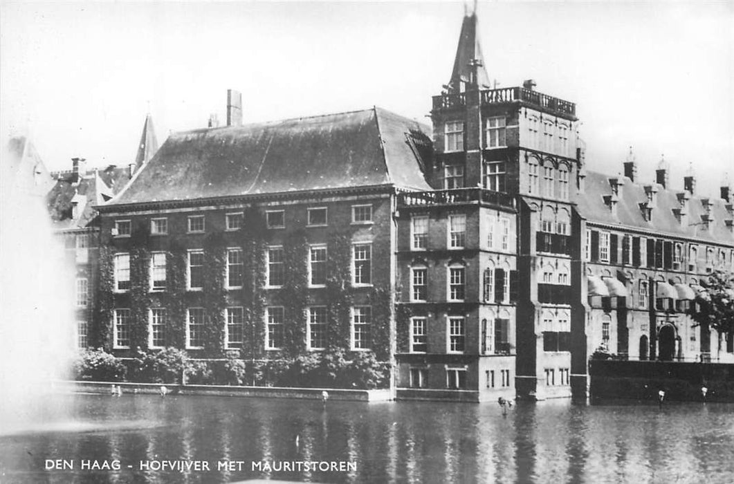 Den Haag Hofvijver met Mauritstoren