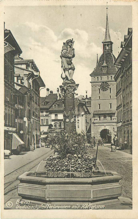 Bern   Dudelsackpfeifferbrunnen