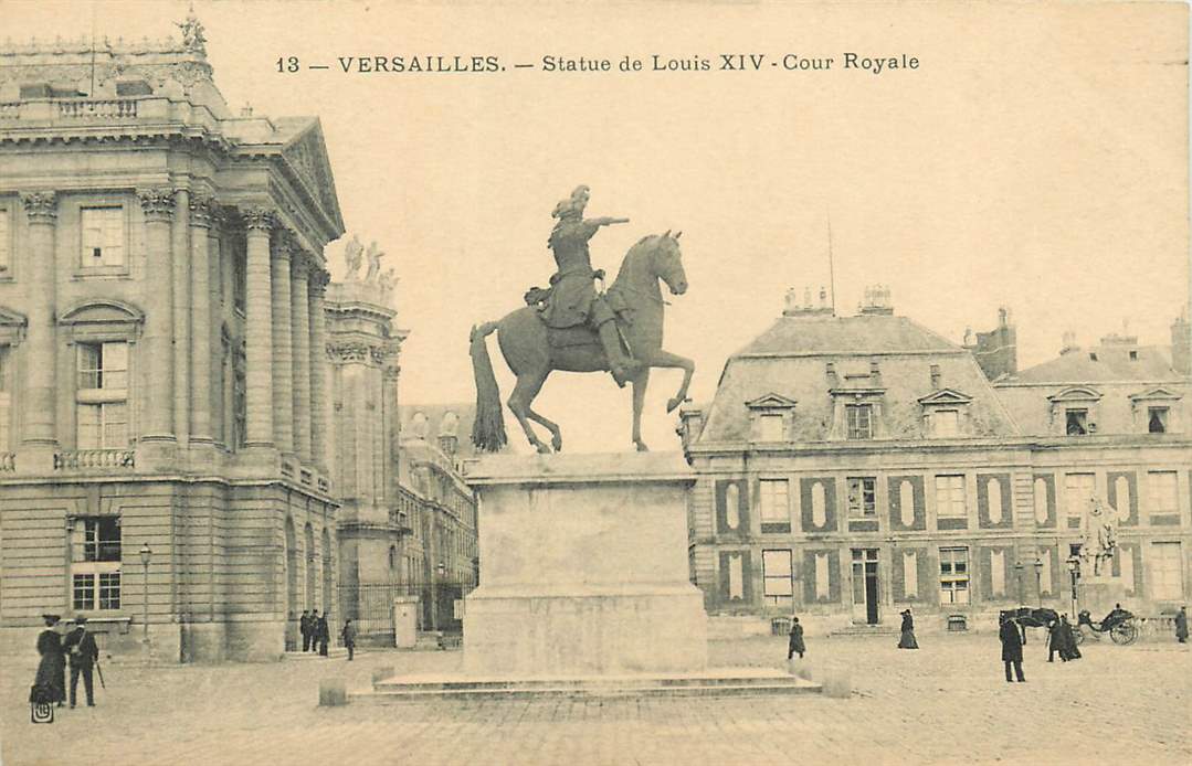 Versailles Statue de Louis XIV