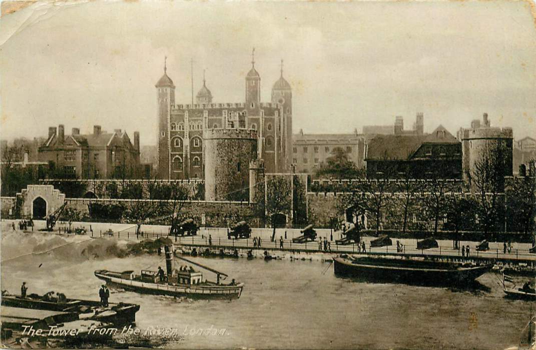 London The Tower from the River