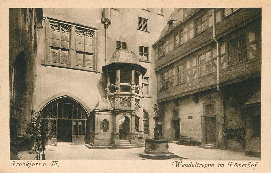 Frankfurt Wendeltreppe im Romerhof
