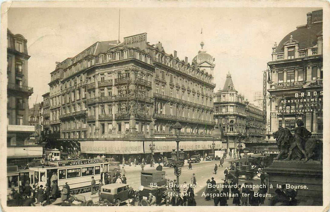 Bruxelles Boulevard Anspach a la Bourse