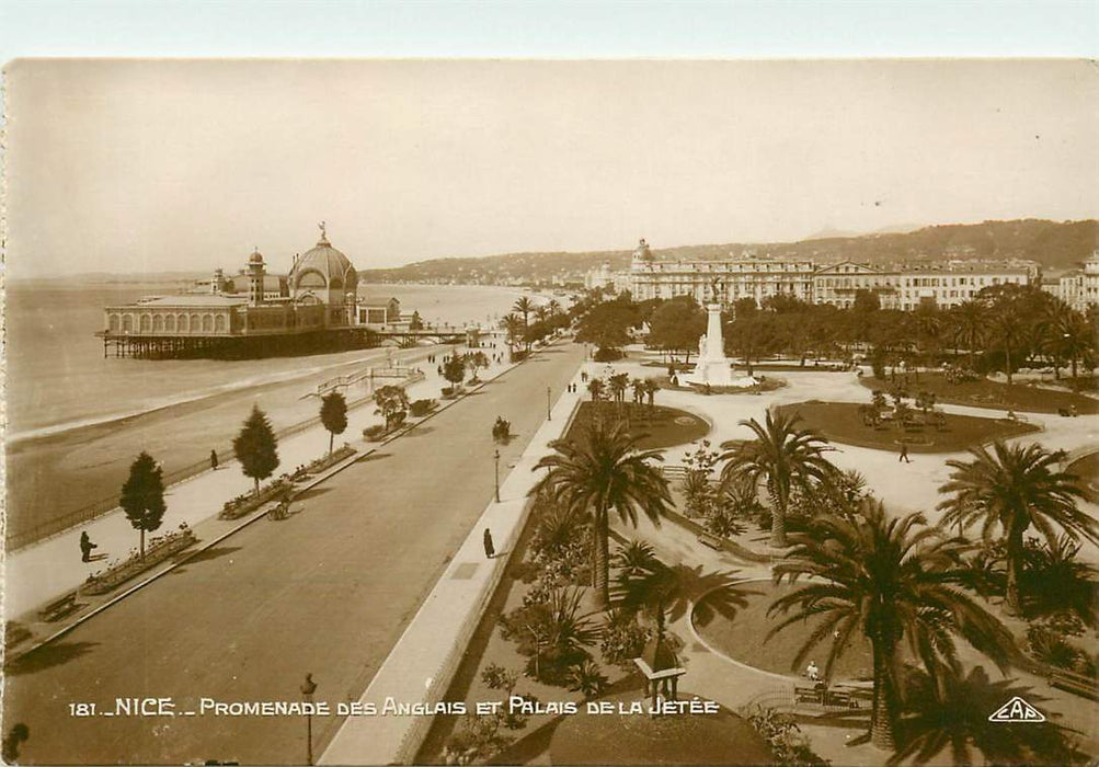 Nice Promenade des Anglais et Palais de le Jetee