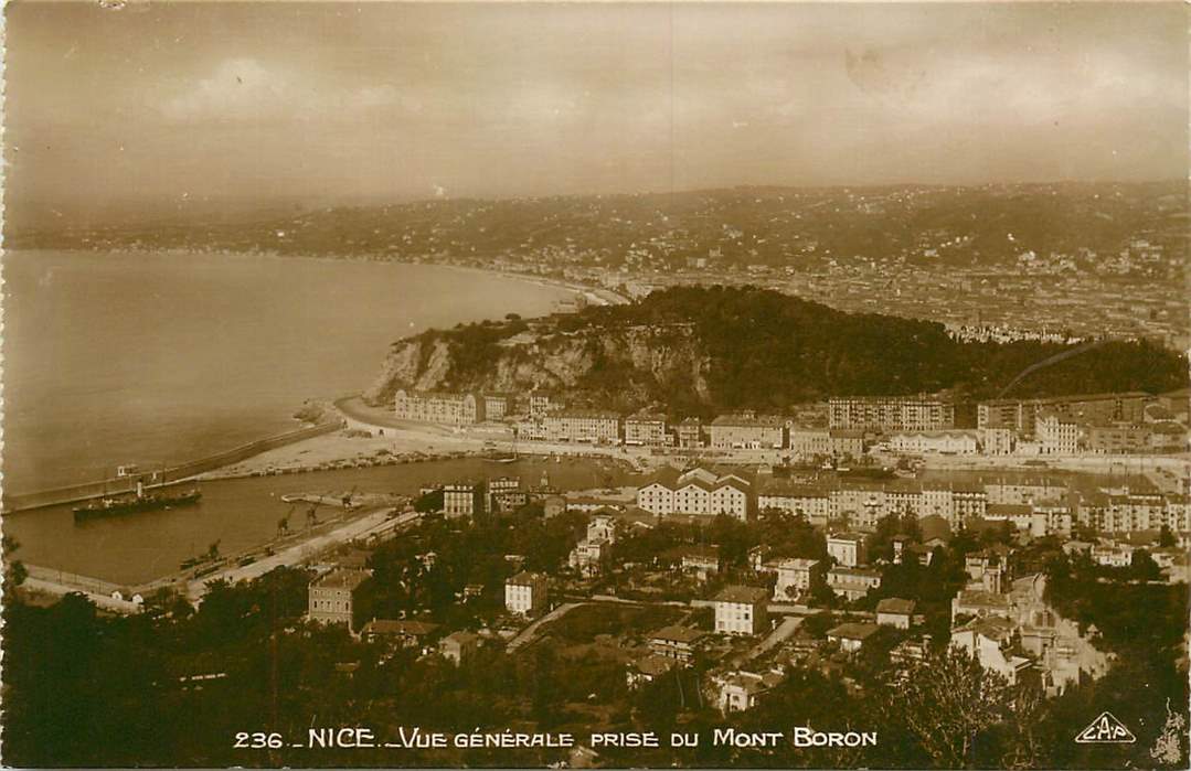 Nice Vue generale prise du Mont Boron