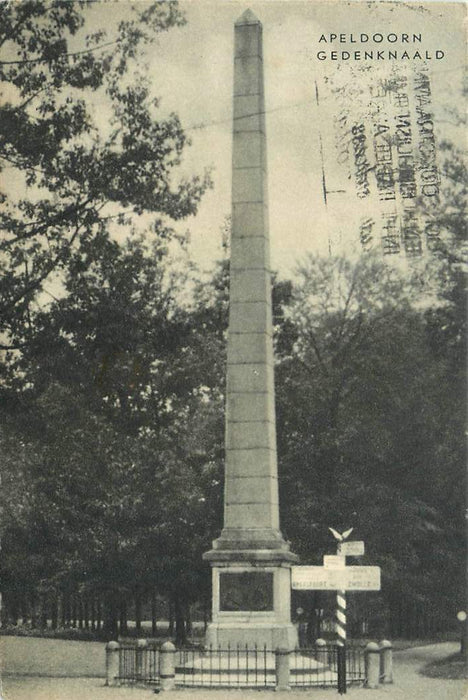 Apeldoorn Gedenknaald