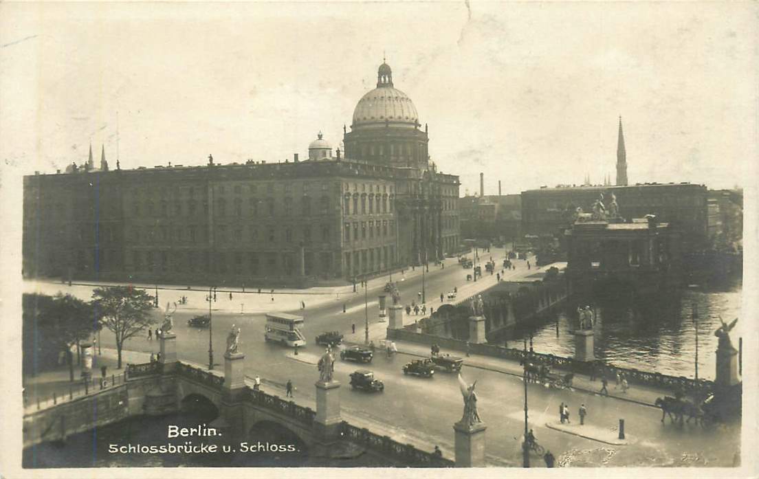 Berlin Schlossbrucke u. Schloss