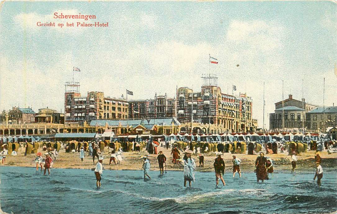 Scheveningen Gezicht op het Palace-Hotel