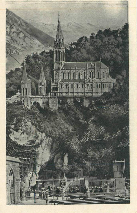 Lourdes La Grotte et la Basilique