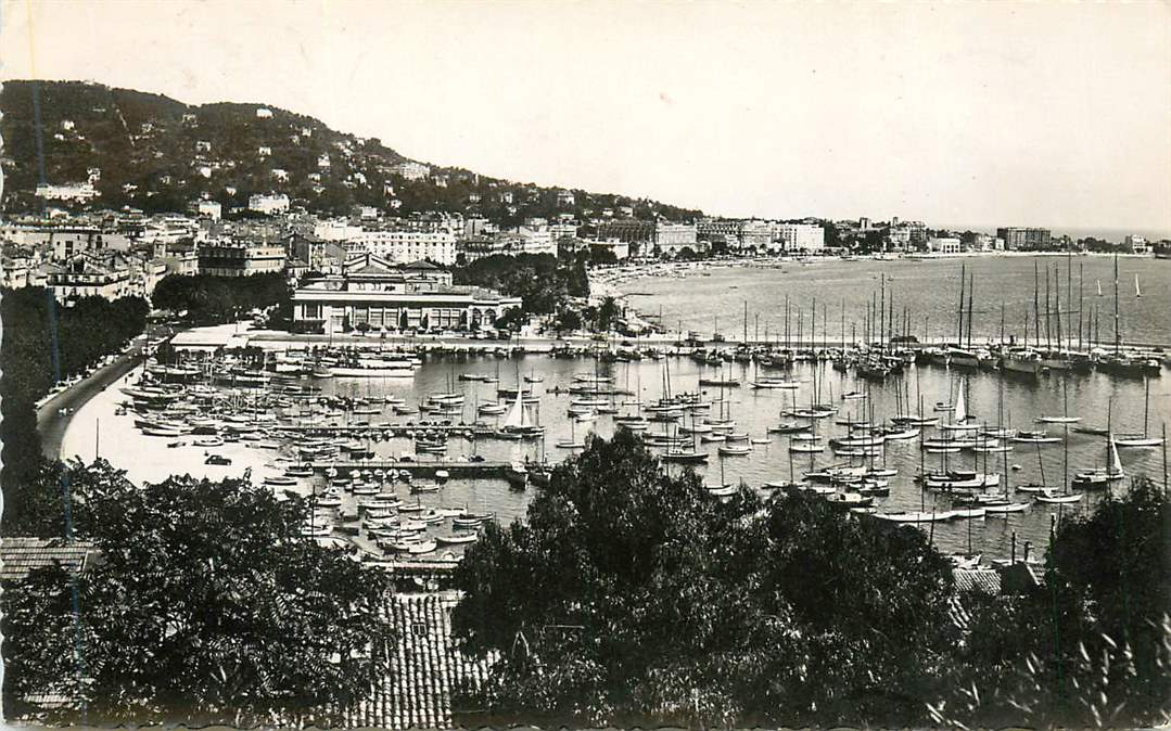 Cannes Vue prise du Suuet