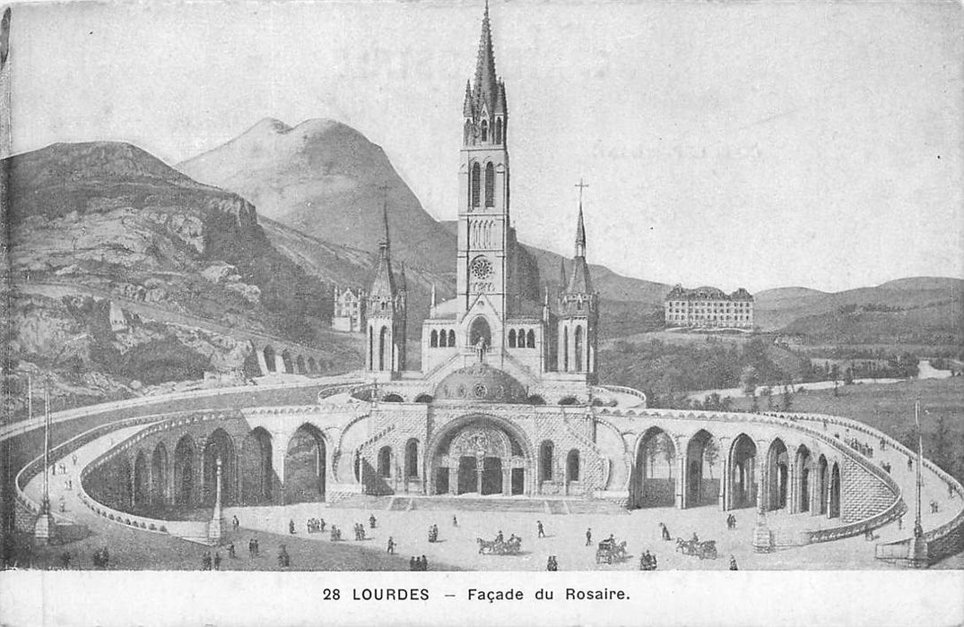 Lourdes Facade du Rosaire