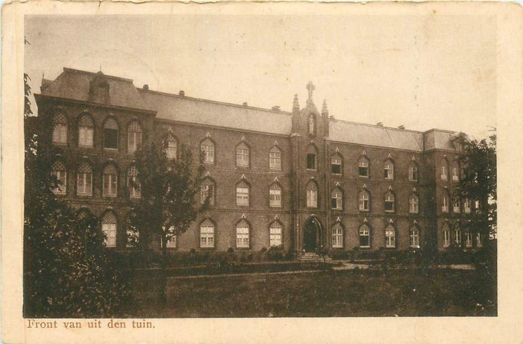 Bergen op Zoom Juvenaat Front van uit den tuin