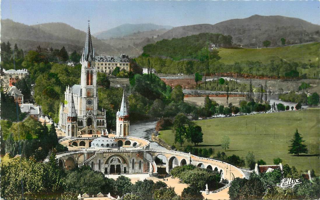 Lourdes La Basilique