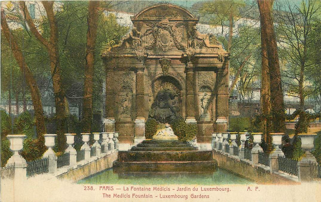 Paris La Fontaine Medicis
