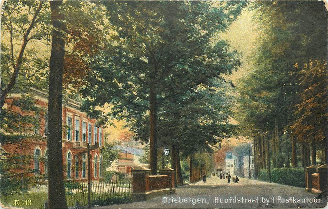 Driebergen Hoofdstraat by 't Postkantoor