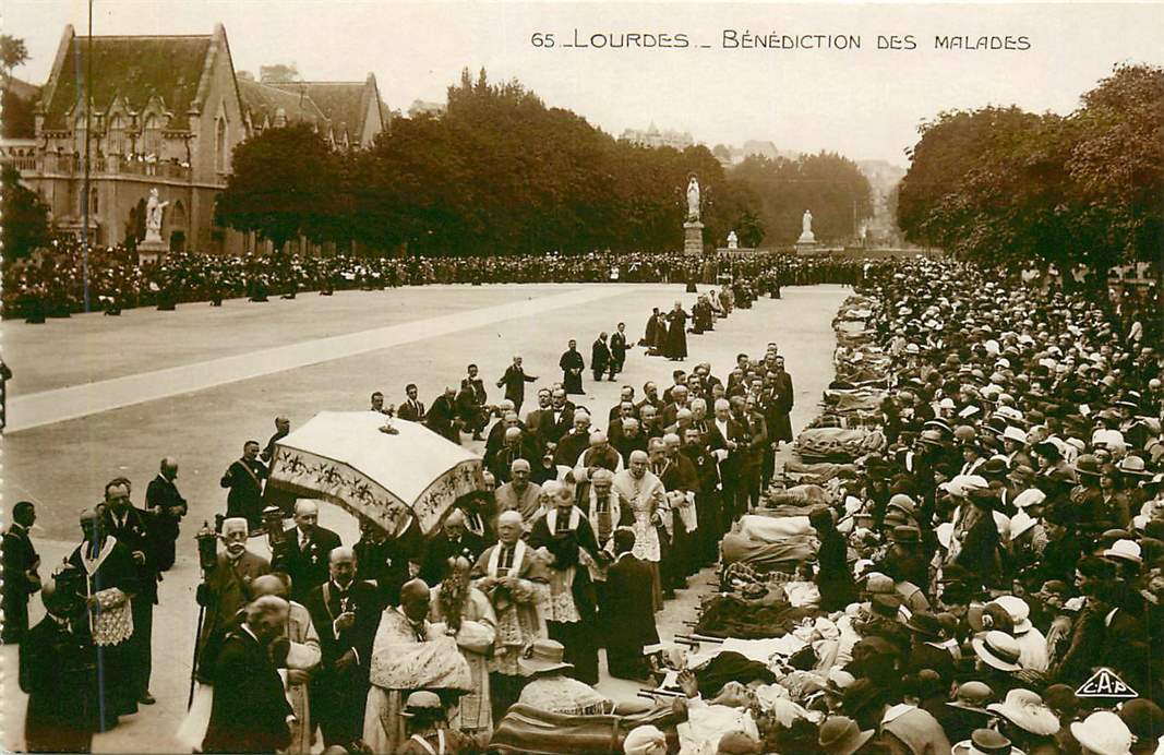 Lourdes Benediction des Malades