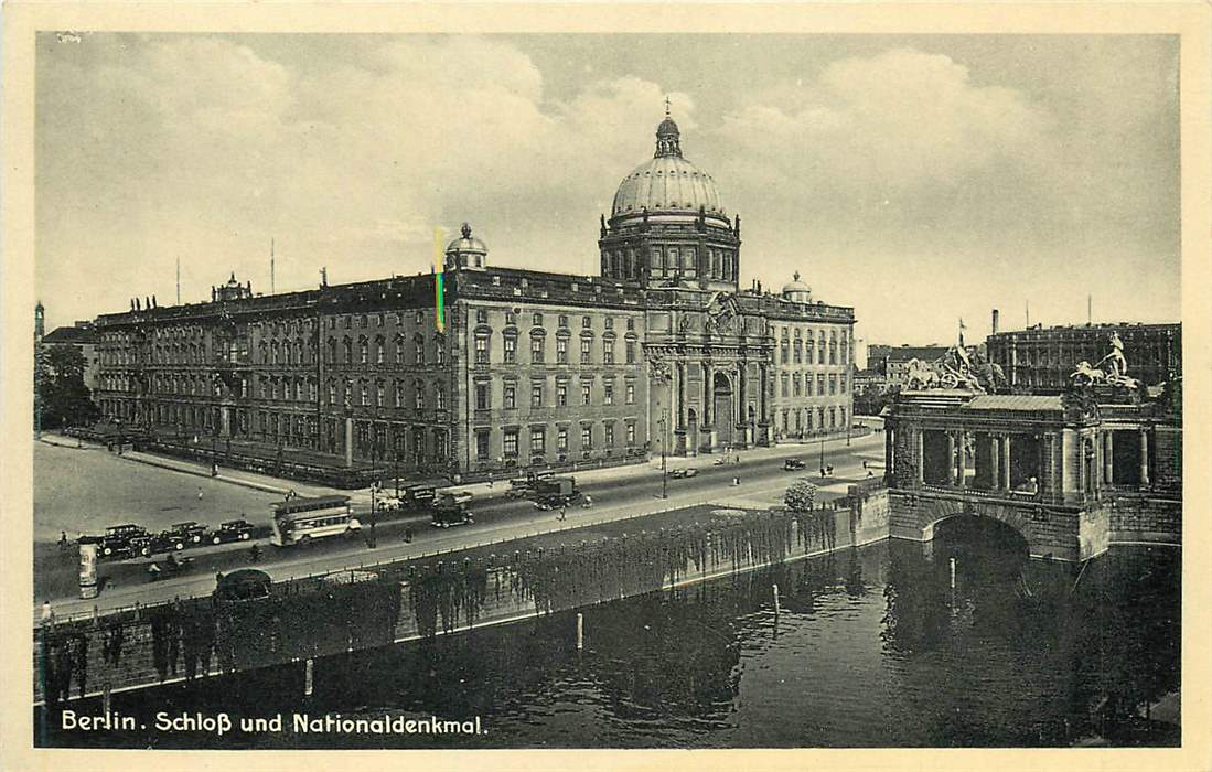 Berlin Schloss und Nationaldenkmal