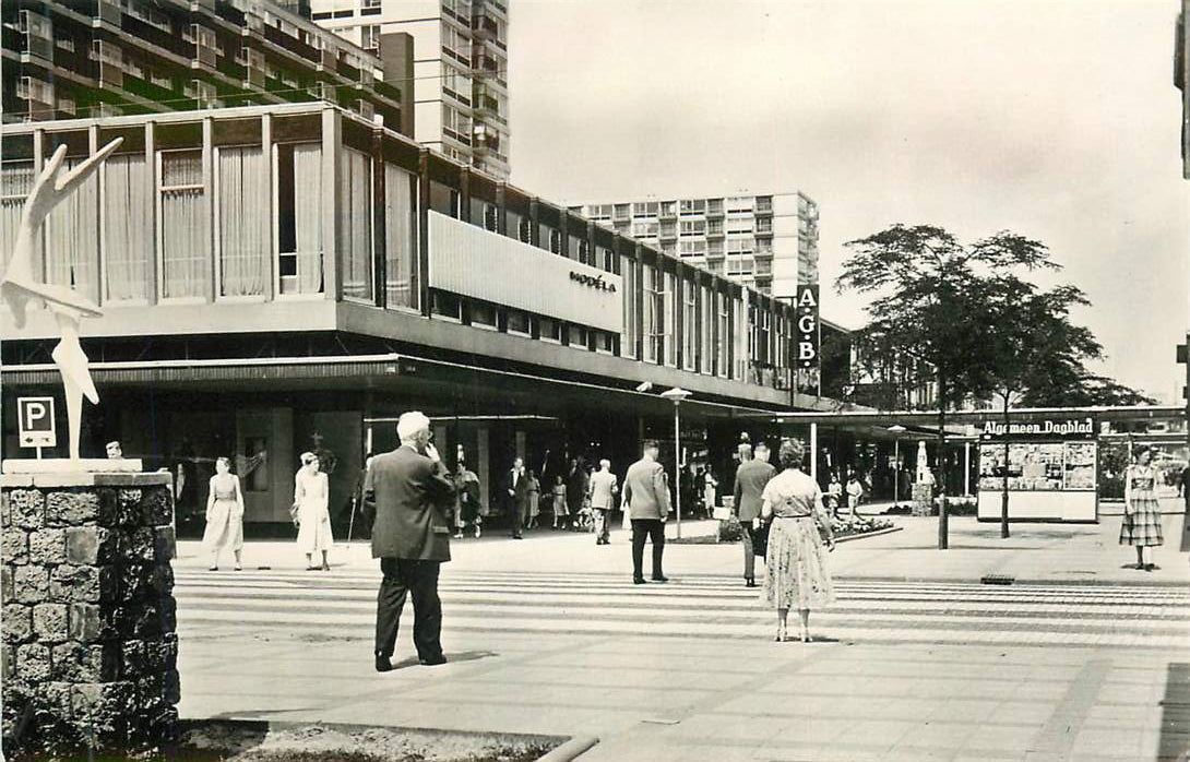 Rotterdam Lijnbaan met nieuwe flatbouw