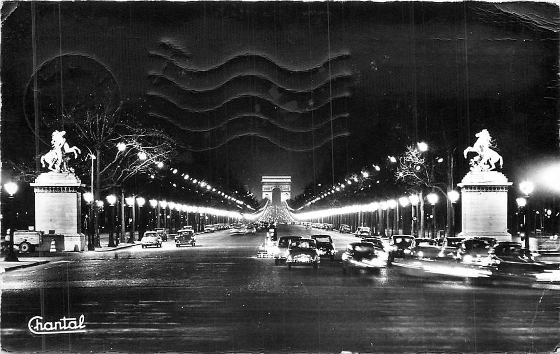 Paris Avenue des Champs