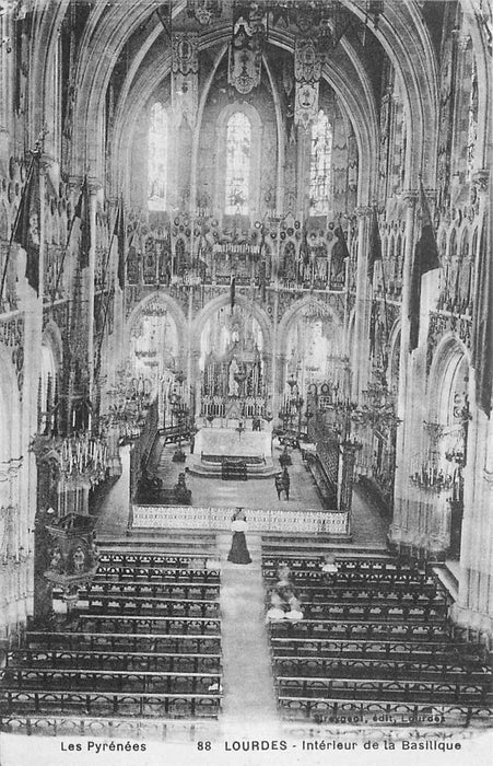 Lourdes La Basilique