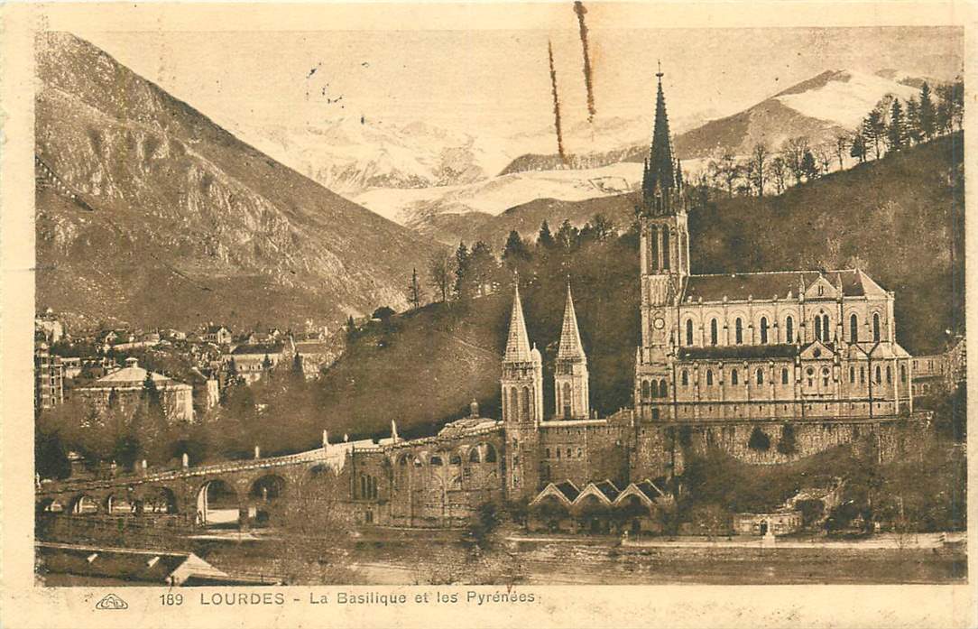 Lourdes La Basilique