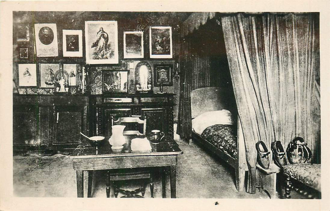 Ars Chambre et lit de mort du Saint Cure d'Ars