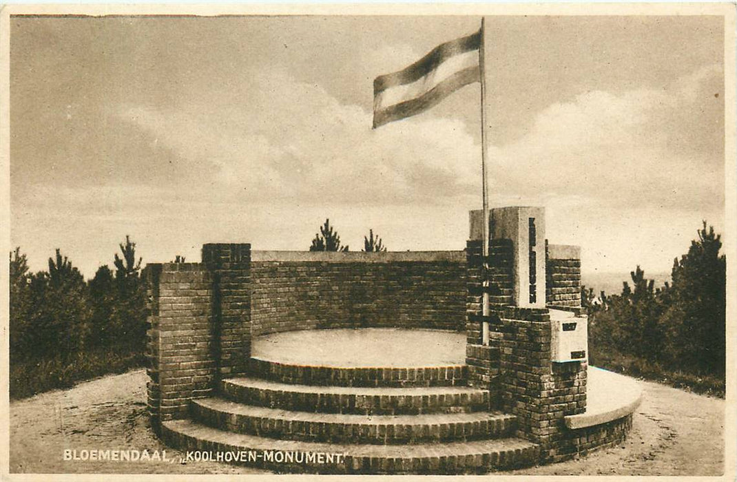 Bloemendaal Koolhoven Monument