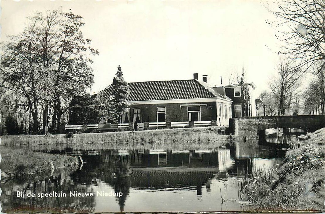 Nieuwe Niedorp Bij de speeltuin
