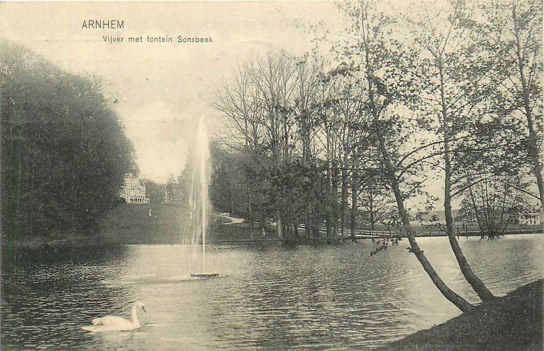 Arnhem Vijver met Fontein Sonsbeek