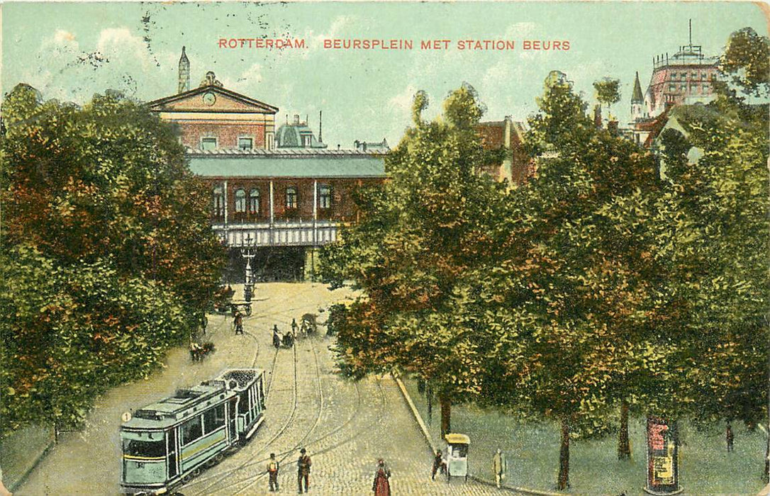 Rotterdam Beursplein met Station Beurs