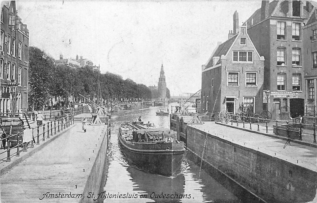 Amsterdam St Antoniesluis en Oudeschans