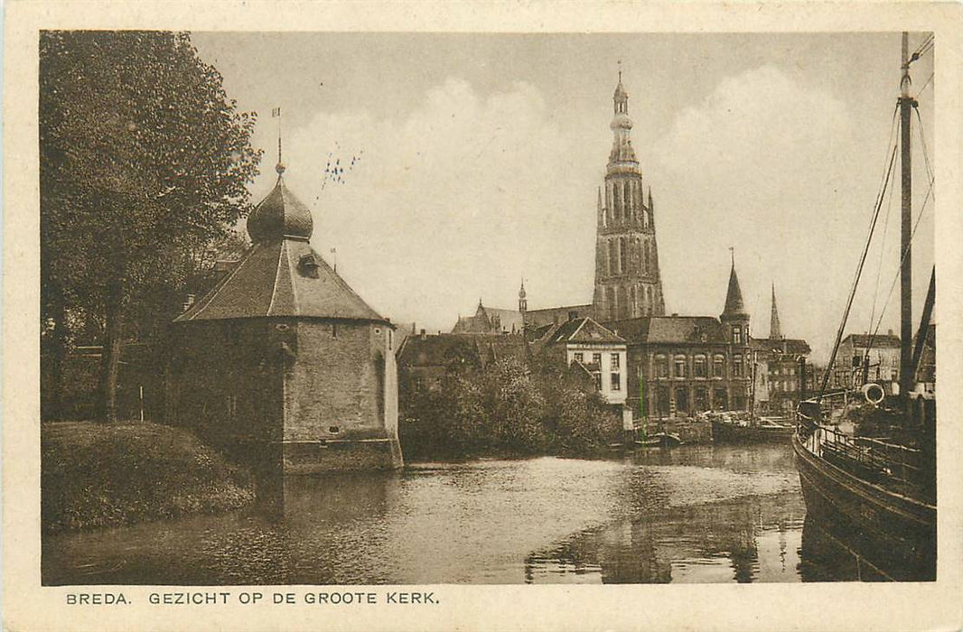 Breda Gezicht op de Groote Kerk