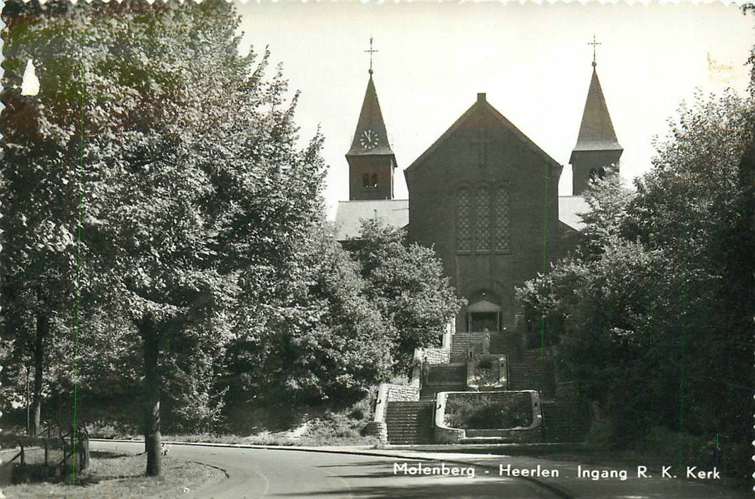 Heerlen Molenberg Ingang RK Kerk